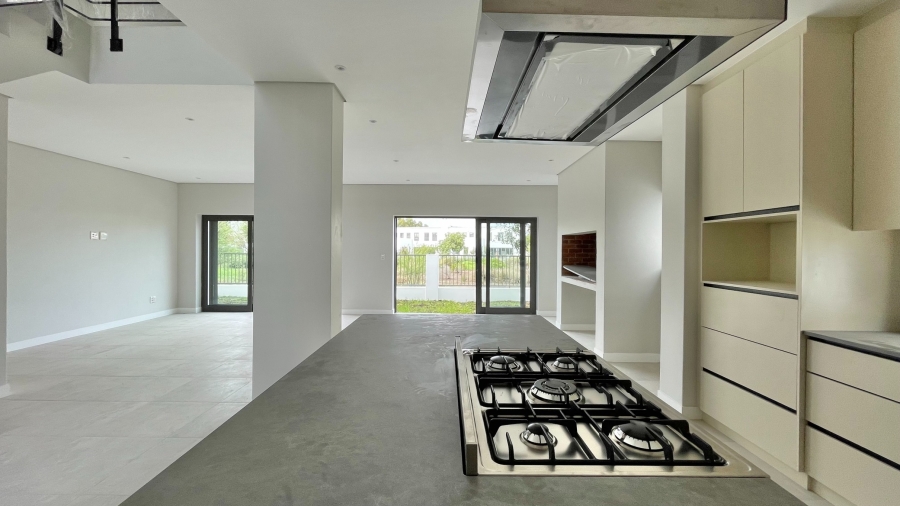 To Let 4 Bedroom Property for Rent in Croydon Gardens Estate Western Cape